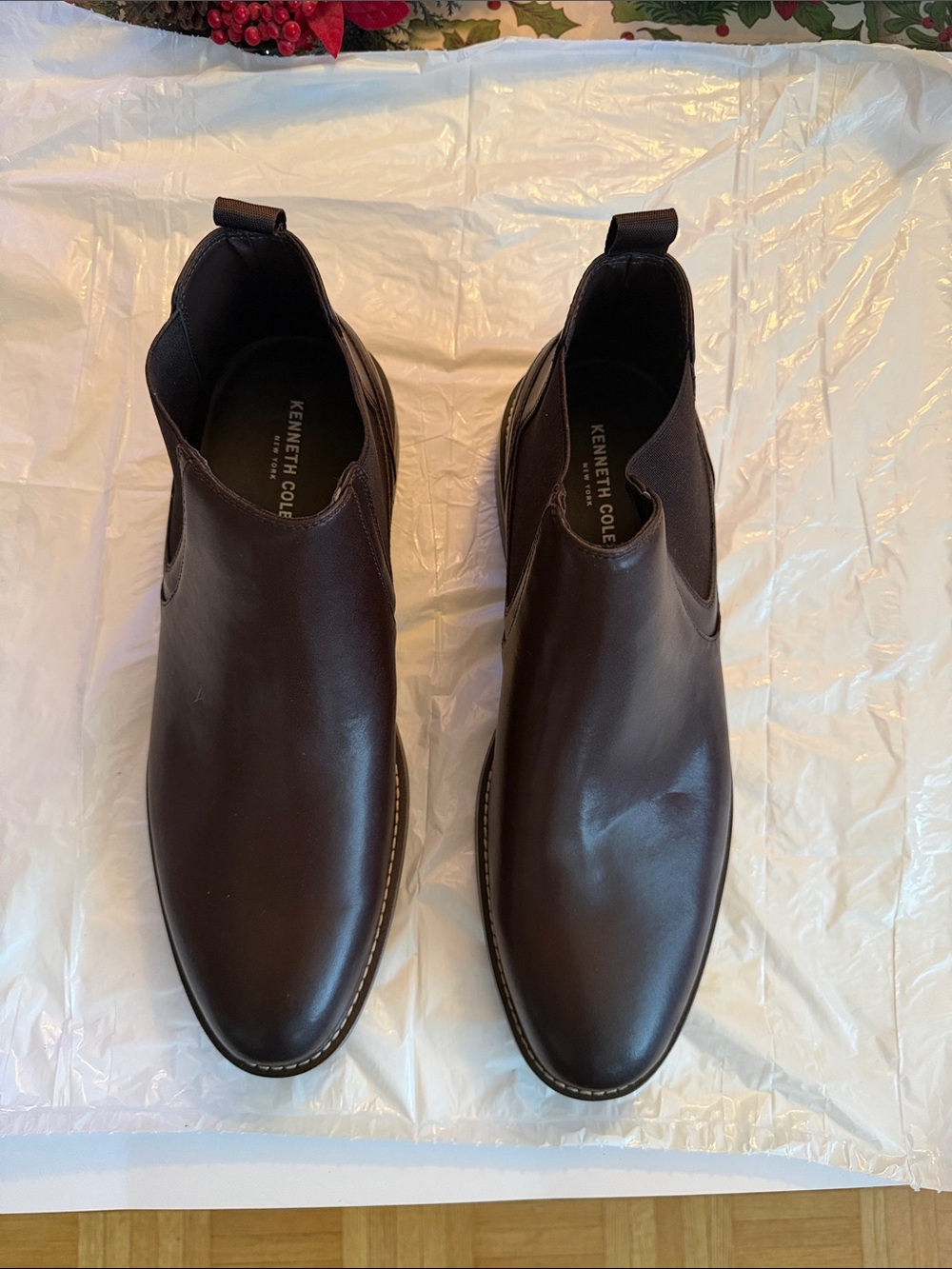 Kenneth Cole Men’s Brown Leather Boots, SIZE 13,
NO BOX